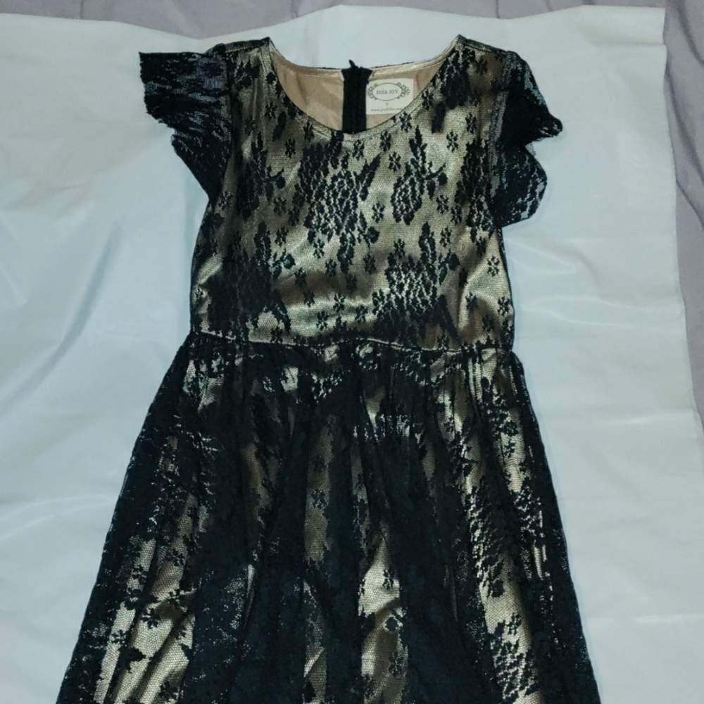 Joyfolie Mia Joy girls black lace formal dress, size 8, back zipper.